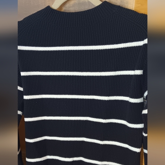 VINCE Drop Shoulder Sweater S Navy White Stripes - Picture 7 of 7